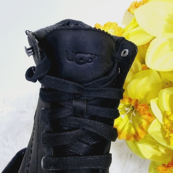 Ugg Merrick Black Leather Chukka Waterproof Boots Size 7.5 - Picture 6 of 8